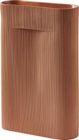 Muuto Vazonas Ridge terakota spalvos 48,5 cm