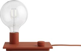 Muuto Stalo lempa Control raudonos spalvos