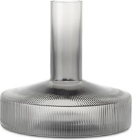 Ferm Living Vyno grafinas Ripple dūminės spalvos 1,1 l