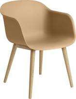 Muuto Fotelis Fiber ant medinių kojų ochros spalvos
