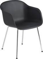 Muuto Fotelis Fiber Tube ant chromuotų kojų juodos spalvos