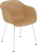 Muuto Fotelis Fiber Tube ant chromuotų kojų ochros spalvos