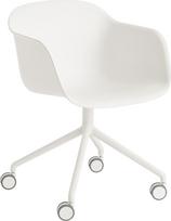 Muuto Fotelis ant ratukų Fiber Swivel su aliuminio kojomis baltos spalvos