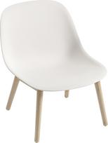 Muuto Kėdė Fiber ant medinių kojų baltos spalvos 38 cm