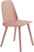 Muuto Kėdė Nerd rožinės spalvos