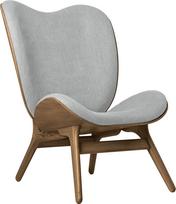 Umage Fotelis Conversation Piece su tamsiomis ąžuolinėmis kojomis šviesiai pilkos spalvos 106 cm