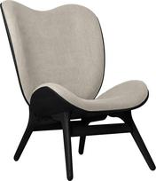 Umage Fotelis Conversation Piece su juodomis ąžuolinėmis kojomis šviesaus smėlio spalvos 106 cm