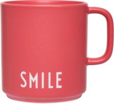 Design Letters Puodelis su rankena Favourite Smile raudonos spalvos
