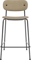 Audo Copenhagen Baro kėdė Co minkšta ant juodų kojų bežinės spalvos 95 cm