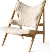 Audo Copenhagen Fotelis Knitting Sheepskin su ąžuolinėmis kojomis kreminės spalvos