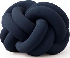 Design House Stockholm Dekoratyvinė pagalvėlė Knot, tamsiai mėlyna