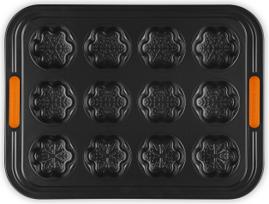 Le Creuset Kepimo forma Le Creuset snaigių rašto, 12 vietų