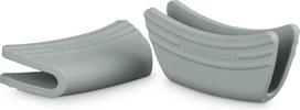 Le Creuset Virtuviniai griebtuvai Le Creuset, silikoniniai, jūros druskos spalvos, 2 vnt.