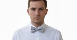 Šviesiai pilka peteliškė „Silver Mist“