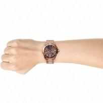 Guess Elegantiškas moteriškas laikrodis Madingas Klasikinis Dizainas Sidabrinis Apvalus Ciferblatas Nerūdijančio Plieno Kvarcinis Laikrodis Moterims W0231L8 beige