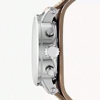 Vyriškas trijų rodyklių kvarcinis laikrodis turi safyro stiklo korpusą ir odinę apyrankę, su chronometro ir kalendoriaus rodymo funkcijomis.. Modelis ES3625. balta