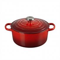 Le Creuset Signature Cast Iron Round Casserole 18 cm red