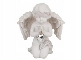Klūpantis angelėlis su kristaliniu širdies papuošalu, 7.5 cm