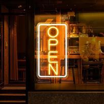 SOLIDEE neoninis ženklas, neoninis ženklas "Open LED Neon Light", akrilinis neoninis ženklas, maitinamas iš USB su reguliuojamais jungikliais, šviesos ženklas, skirtas kambario apdailai, šaliai, barui, parduotuvei, restoranui, kavinei, šilta šviesa
