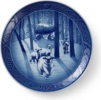 Royal Copenhagen Collectibles 1066049 Porcelianinė kalėdinė lėkštė su Kalėdų miško dizainu Skersmuo 18 cm