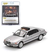 Mini GT Modeliukas 1:64 1997 BMW 750 IL (E38) *Tomorrow Never Die*, silver (yra Sandėlyje)