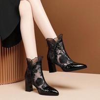 Fashion Ethnic Style Retro Lace High Heels Ankle Boots Women Autumn Embroider Pointed Toe Platform Short Boot Thick Heeled Pumps Zapatos 35 juoda