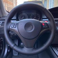 Vairo dangtelis, skirtas BMW E90 320i 325i 330i 335i E87 120i 130i 120d odinis pynimo dangtelis automobiliui su vairu Black -line