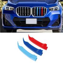3 vnt. BMW X1 serijos U11 2023 automobiliui 3D M stiliaus priekinių grotelių dangtelio apdaila buferio juostelės lipdukai dangtelis išoriniai priedai 2023