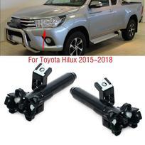 Automobilio priekinio buferio priekinio žibinto lempos plovimo purkštuko purškimo antgalio siurblys Toyota Hilux 2015 2016 2017 2018 1pc left