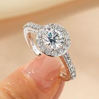 Zircon-Inlaid Luxurious Versatile Fashion Ring with Niche Design US Size 10