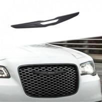 Priekinio buferio centrinės grotelės emblemos dangtelio apdailos juosta Chrysler 300 300C 2015+