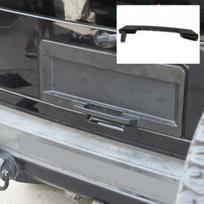 Pakeičiama matinės juodos spalvos ABS bagažinės rankena Hummer H2 2003-2009 m. 15135441