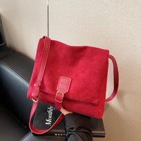 Large Capacity Retro Matte Crossbody Bag for Women - 2024 Winter Collection vyno raudonos spalvos
