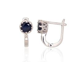 Sidabriniai auskarai su safyru (4,8 ct) ir cirkoniais, angliškas užsegimas – 925 sidabras su rodžio danga, 16 mm