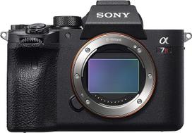"Sony Alpha 7R IV" viso kadro sisteminis fotoaparatas 61 MP, 4K vaizdo įrašas, 10 kadrų per sekundę nepertraukiamas vaizdas, "Eye-AF", "Wi-Fi", tik korpusas - idealiai tinka didelės raiškos kraštovaizdžio, portreto ir studijinei fotografijai