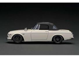 PRE-ORD3R Ignition Modeliukas 1/18 Datsun Fairlady 2000 (SR311), white with U20 Engine