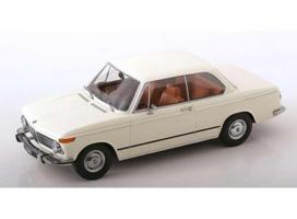 PRE-ORD3R KK - Scale Modeliukas 1/18 1971 BMW 1802 1.Series Facelift, white