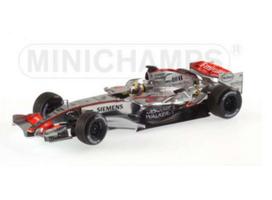PRE-ORD3R Minichamps Modeliukas 1/18 2006 McLaren Mercedes Benz MP4/21 Juan Pablo Montoya, silver