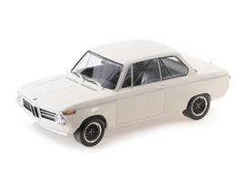 PRE-ORD3R Minichamps Modeliukas 1/18 1970 BMW 2002 *Plain body version*, white