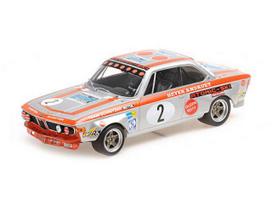 PRE-ORD3R Minichamps Modeliukas 1/18 1972 BMW 2800 CS #2 Fitzpatrick/Heyers/Stommelen Winners GP Tourenwagen Nurburgring, white/pink