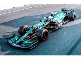 PRE-ORD3R Minichamps Modeliukas 1/43 2021 Aston Martin Cognizant Formula One Team AMR21 2nd Azerbaijan GP Sebastian Vettel, green