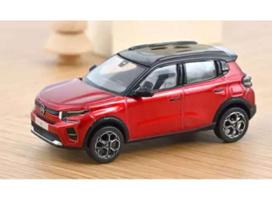 PRE-ORD3R NOREV Modeliukas 1/43 2024 Citroen C3, elixir red & black roof