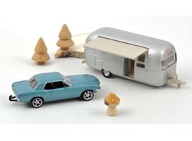 PRE-ORD3R NOREV Modeliukas 1/43 1968 Ford Mustang and Airstream Caravan Jet-car, blue metallic