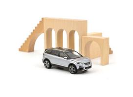 PRE-ORD3R NOREV Modeliukas 1/43 2016 Peugeot 5008 GT, artense grey