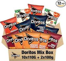 "Doritos" traškučių mišinys 12 x 110 g - "Nacho Cheese", "Sweet Chili Pepper", "Paprika", "BBQ", "Burger King" - traškūs kukurūzų užkandžiai mišinio pakuotėje