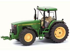 PRE-ORD3R Schuco Modeliukas 1/32 John Deere 8400, green