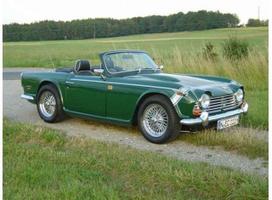 PRE-ORD3R Schuco Modeliukas 1/18 Triumph TR 250 (open), british racing  green
