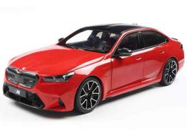 PRE-ORD3R Solido Modeliukas 1/18 2025 BMW M5 (G90) sedan, red