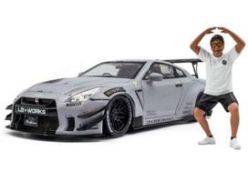 PRE-ORD3R Solido Modeliukas 1/18 2024 Nissan GT-R (R35) W/ Liberty Walk Body Kit 2 figure, grey
