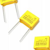 Rosfix Kondensatorius MKP X2 0.47µF 310V AC – Polipropileninis, Metalizuotas | Matmenys 7x16x26 mm | Darbinė temperatūra nuo -40°C iki +110°C